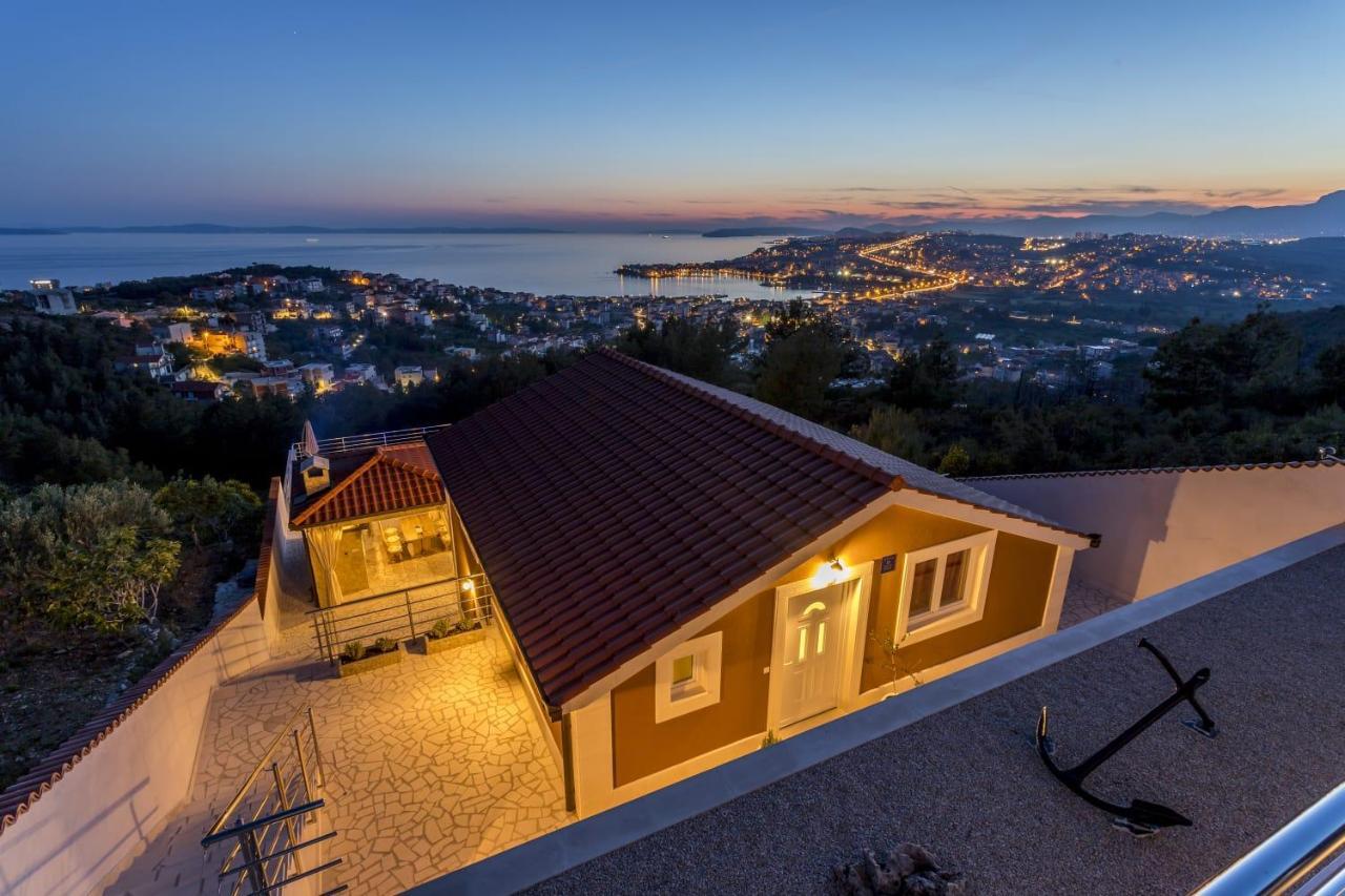 Ancora Villa